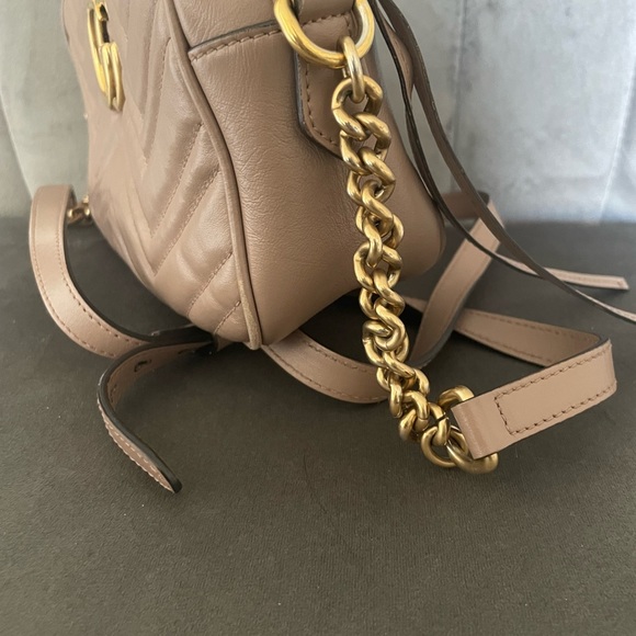 Gucci Marmont Small Shoulder Bag - Picture 3 of 5